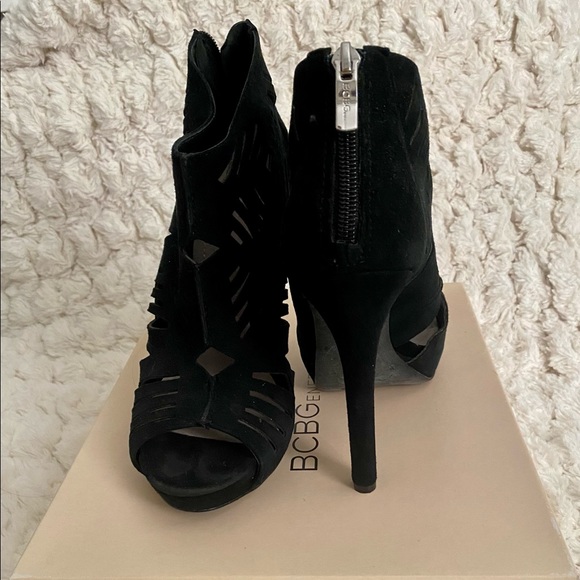 BCBGeneration Black Heels - Picture 2 of 2